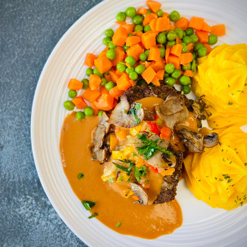 HAMBURGER STEAK, SAUCE CHASSEUR