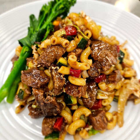 MACARONI CHINOIS DELUXE AU BOEUF BRAISÉ