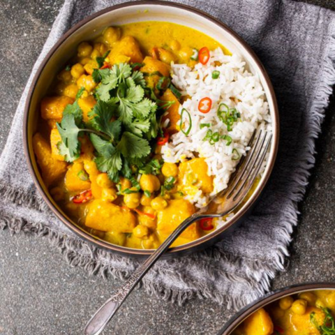 CARI INDIEN DE POIS CHICHES, LENTILLES & POMMES DE TERRE