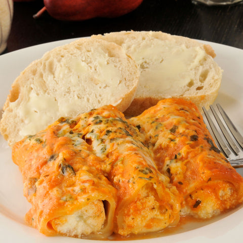 MANICOTTIS AU FROMAGE & ÉPINARDS, SAUCE ROSÉE