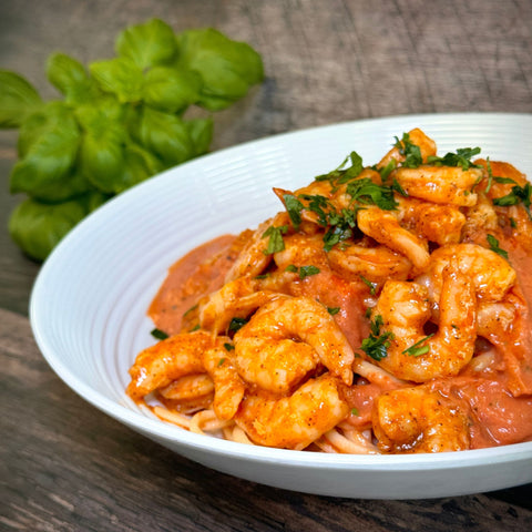 CREVETTES CAJUN, ROTINIS SAUCE ROSÉE