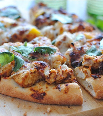 PIZZA NAAN POULET BBQ FUMÉ