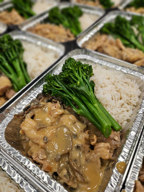 POULET BRAISÉ MISO, ÉRABLE & CHAMPIGNONS