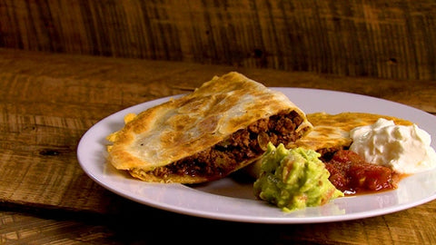 QUESADILLAS MEXICAINE BOEUF, FROMAGE & SALSA